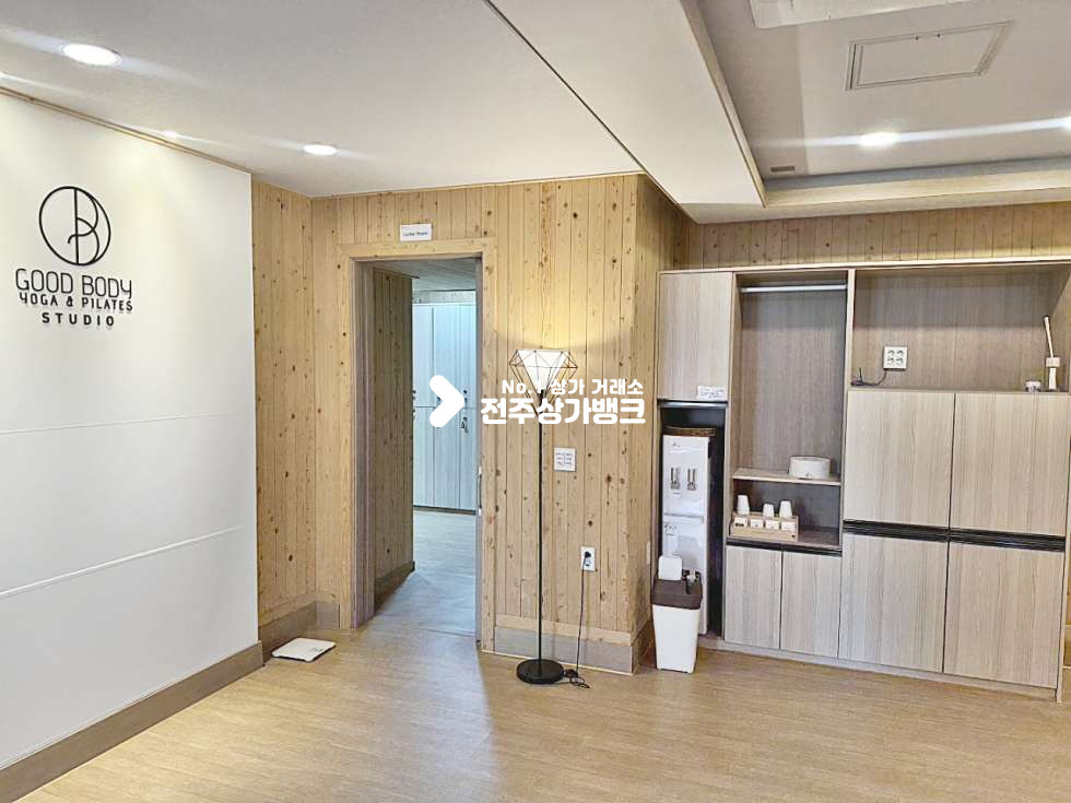 전북 전주완산구 삼천동1가 삼천동 위치 좋은 자리 요가학원나왔습니다 시설비만1억들었는데 무권리로 나온매물 월세 매물번호 17260 사진 2