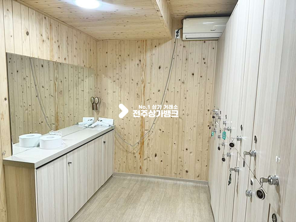 전북 전주완산구 삼천동1가 삼천동 위치 좋은 자리 요가학원나왔습니다 시설비만1억들었는데 무권리로 나온매물 월세 매물번호 17260 사진 4