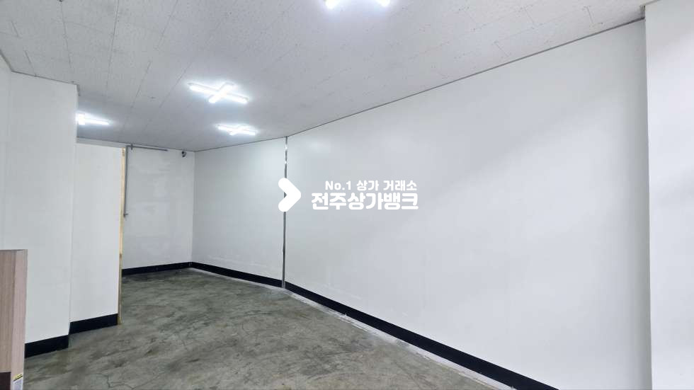 전북 전주덕진구 송천동1가 전라고근처 1층 상가임대 내부깔끔 즉시입주가능 월세 매물번호 17263 사진 1