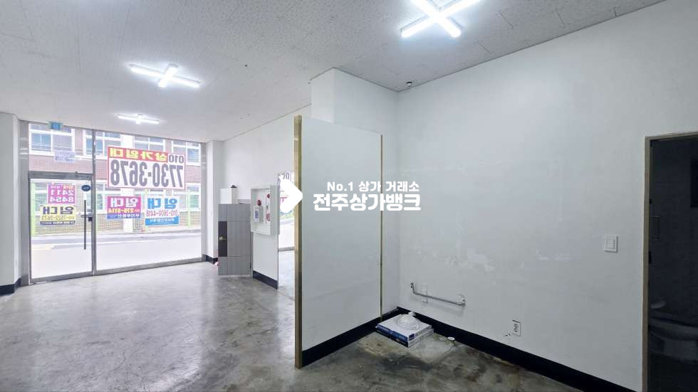 전북 전주덕진구 송천동1가 전라고근처 1층 상가임대 내부깔끔 즉시입주가능 월세 매물번호 17263 사진 3