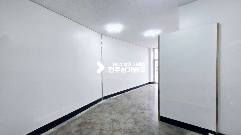 전북 전주덕진구 송천동1가 전라고근처 1층 상가임대 내부깔끔 즉시입주가능 월세 매물번호 17263 사진 4