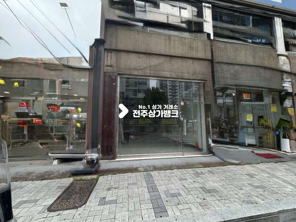 전북 전주덕진구 송천동2가 송천뜨란채 아파트앞! 먹자골목 총입 유동인구 좋은 상가 공실왔습니다 월세 매물번호 17292 사진 1
