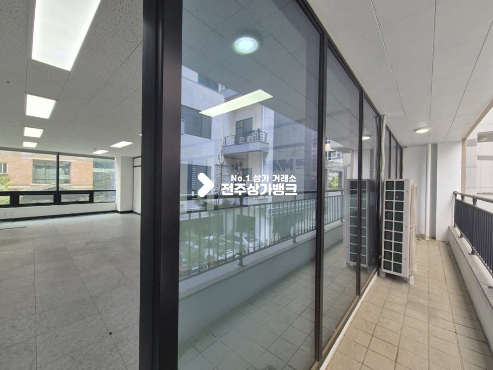 전북 전주완산구 효자동2가 ○효자동 깔끔한 인테리어. 사무실 추천○ 월세 매물번호 17219 사진 6