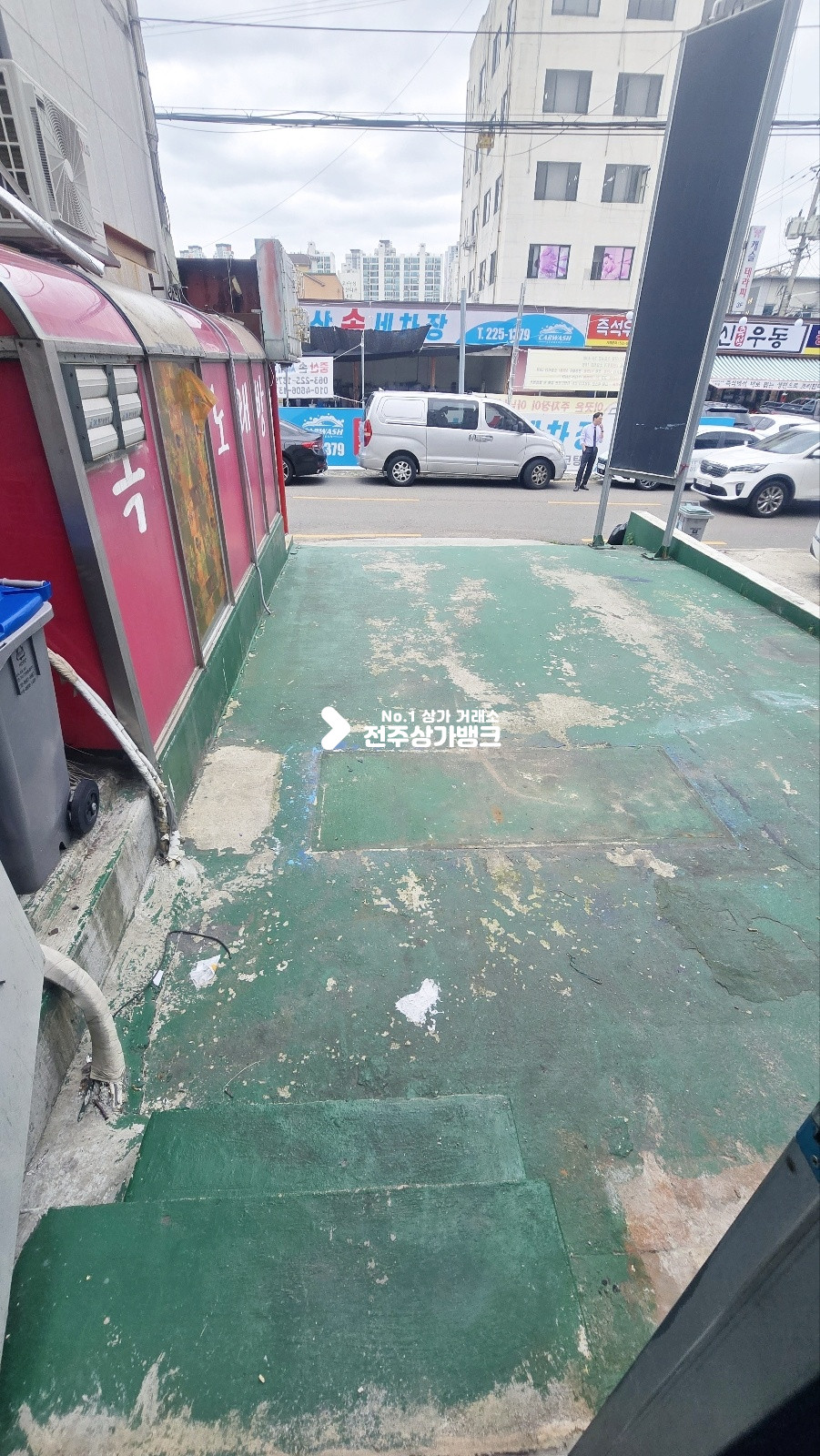 전북 전주완산구 중화산동2가 백제로 부근 40평형 음식점강력추천 즉시입주가능 월세 매물번호 17321 사진 7