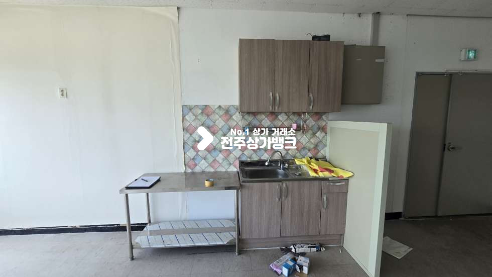 전북 완주군 이서면 갈산리 혁신지구 4층 사무실 매매 , 내부 룸철거 가능 ,가격조정가능 매매 매물번호 17326 사진 5