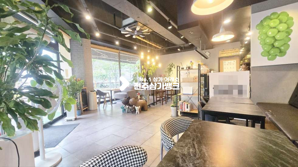 전북 전주완산구 삼천동1가 삼천동 대단위아파트.초등학교 부근 권리금 저렴한 1층 카페상가 권리금협의가능 ! 월세 매물번호 17331 사진 1