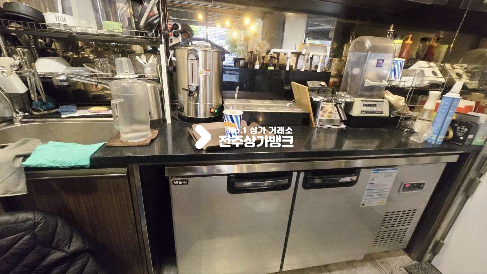 전북 전주완산구 삼천동1가 삼천동 대단위아파트.초등학교 부근 권리금 저렴한 1층 카페상가 권리금협의가능 ! 월세 매물번호 17331 사진 11