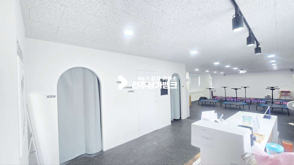 전북 전주덕진구 인후동2가 인후동2가 저렴한가격으로 창업가능한 2층상가 월세 저렴,권리금협의가능 ! 월세 매물번호 17337 사진 1