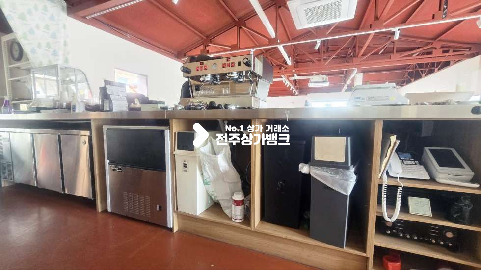 전북 전주완산구 평화동2가 평화동2가 내부 깔끔 리모델링 , 무권리금 상가로 즉시입주가능 ! 월세 매물번호 17350 사진 11
