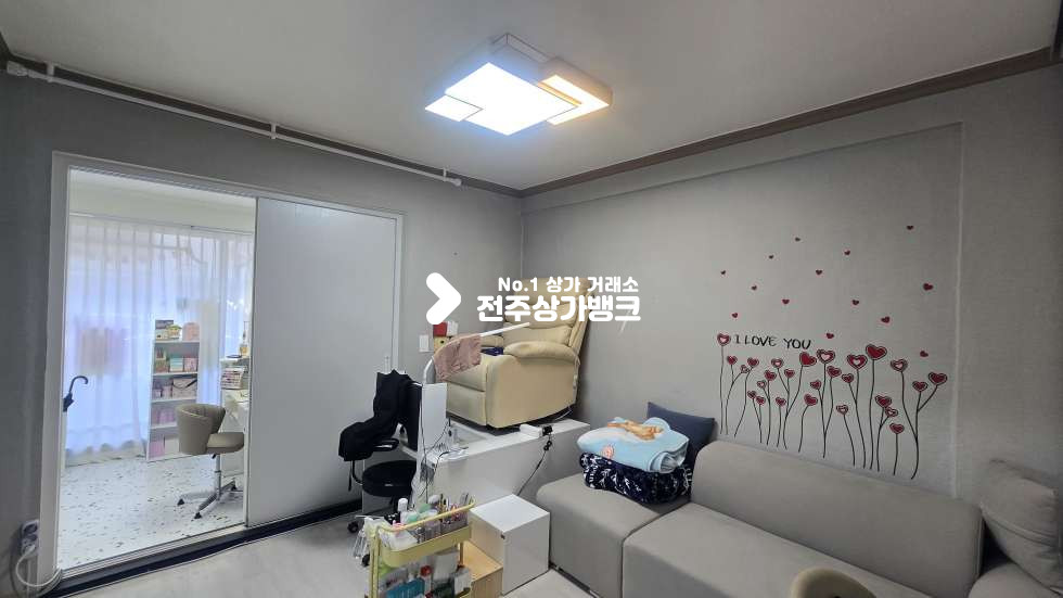 전북 전주완산구 삼천동1가 삼천동1가 저렴한금액으로 즉시창업가능한 네일상가 권리금저렴 ! 월세 매물번호 17359 사진 5