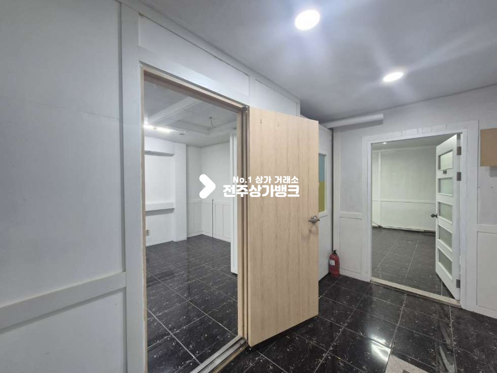 전북 전주덕진구 금암동 ○금암동 기린상가 맞은편 2층. 사무실 추천○ 월세 매물번호 17367 사진 7