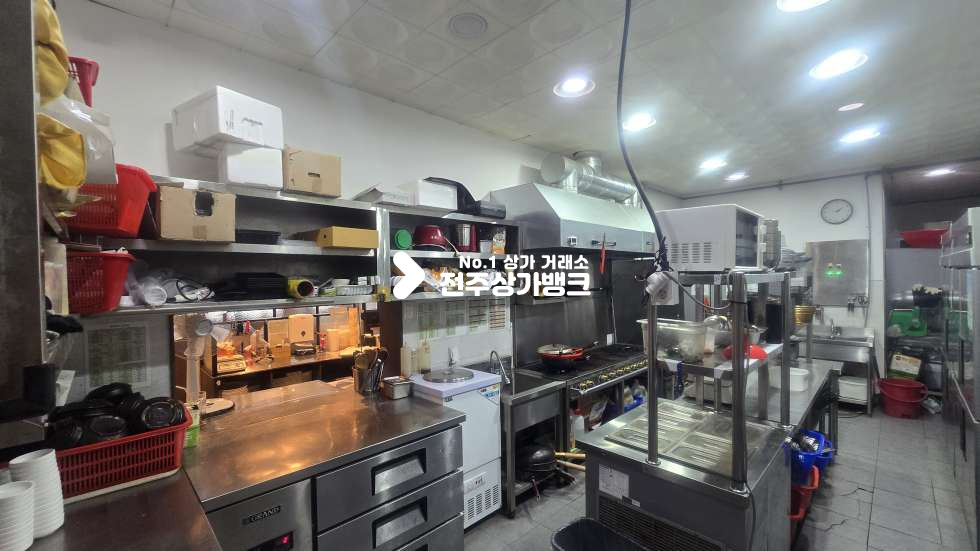 전북 전주덕진구 반월동 반월동 80평형 음식점 단독상가 , 주차장있음 , 권리금협의가능 월세 매물번호 17374 사진 15