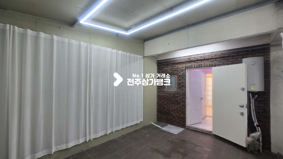 전북 전주완산구 서신동 서신동 저렴한가격 , 깔끔한 내부 판매점,사무실 강력추천 월세 매물번호 17377 사진 10