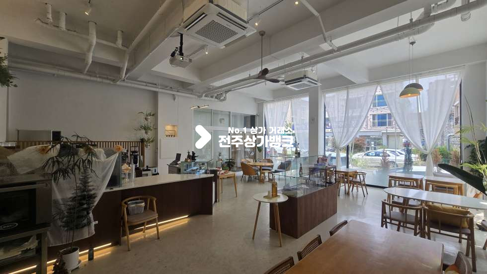 전북 전주완산구 효자동2가 인테리어 깔끔하고 내부시설 컨디션좋은 카페상가 양도양수 권리금협의가능 월세 매물번호 17397 사진 5