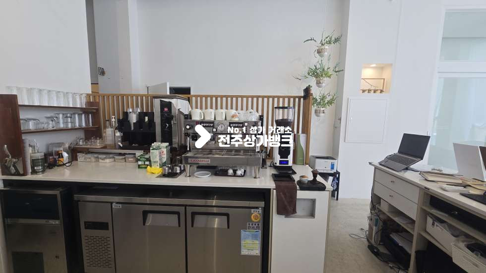 전북 전주완산구 효자동2가 인테리어 깔끔하고 내부시설 컨디션좋은 카페상가 양도양수 권리금협의가능 월세 매물번호 17397 사진 7
