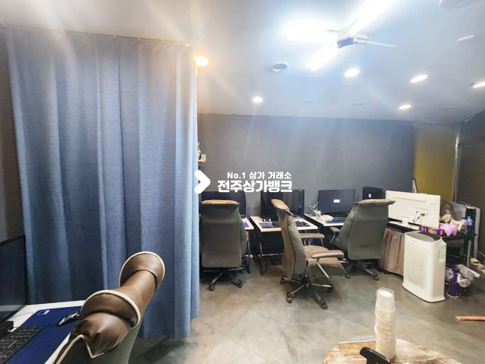 전북 전주완산구 중화산동2가 중화산동2가 유동인구 많은 사거리 광고효과 좋은 성인pc방 양도양수 월세 매물번호 14765 사진 1