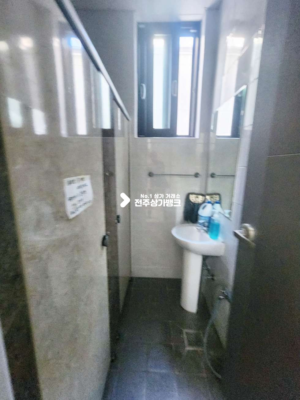 전북 전주완산구 효자동3가 내부 시설 완벽 저렴한 권리금,권리금협의도 가능 즉시입주가능 월세 매물번호 15329 사진 12