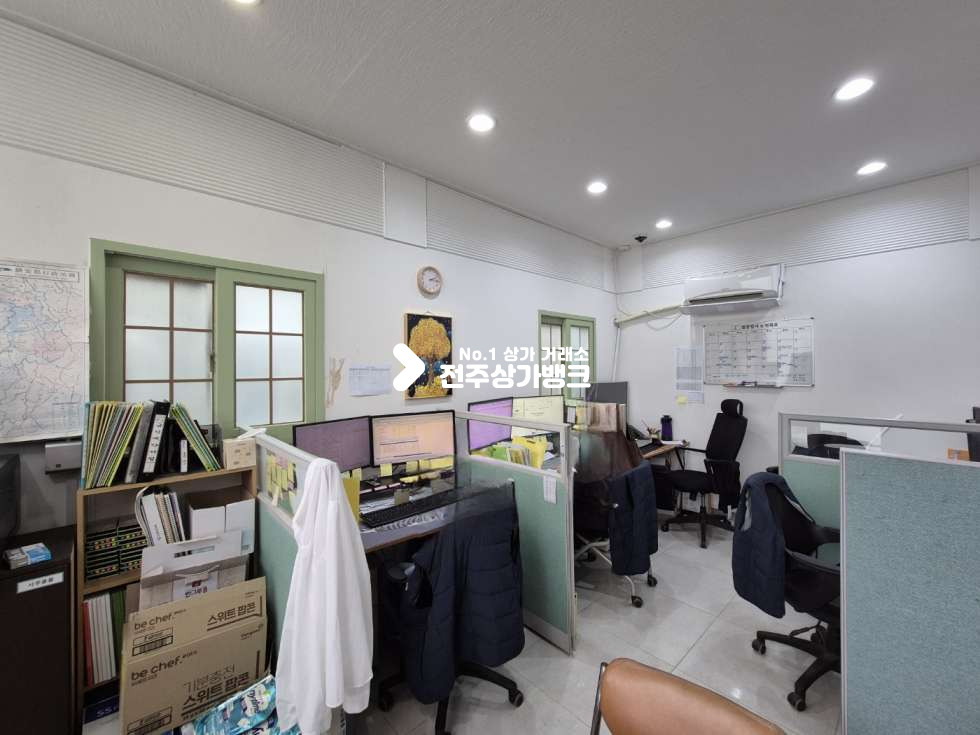 전북 전주덕진구 우아동2가 ○아중리 건물앞마당+공영주차장 까지. 주차편한 상가. 사무실. 판매시설 추천!○ 월세 매물번호 17304 사진 4