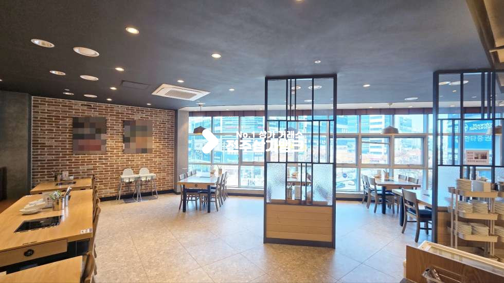 전북 전주완산구 효자동2가 신시가지내 넒은평수의 깔끔한 음식점상가 권리금 어느정도 협의가능 월세 매물번호 16515 사진 3