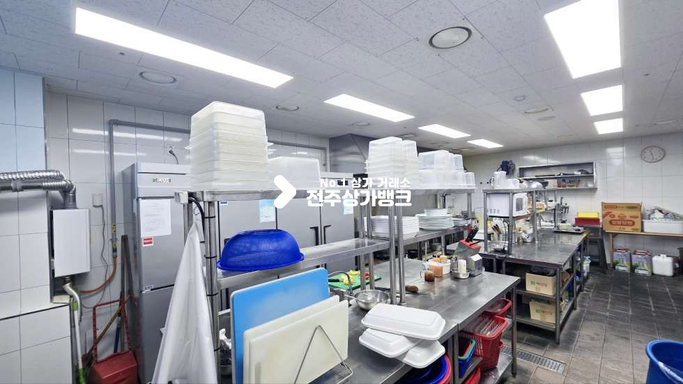 전북 전주완산구 효자동2가 신시가지내 넒은평수의 깔끔한 음식점상가 권리금 어느정도 협의가능 월세 매물번호 16515 사진 15