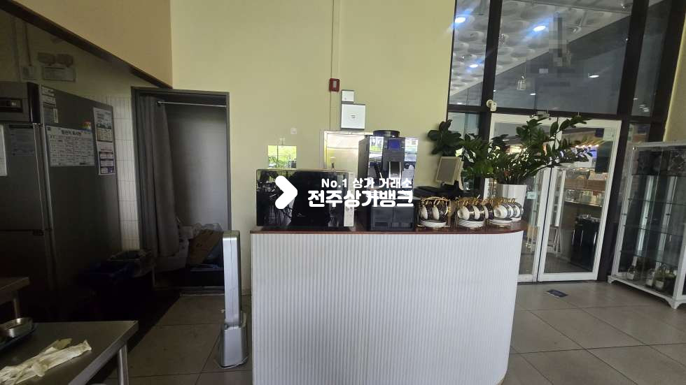 전북 전주덕진구 장동 기지재부근 무권리금으로 즉시 사용가능한 상가 내부인테리어 최상 ! 즉시입주가능 월세 매물번호 17429 사진 7