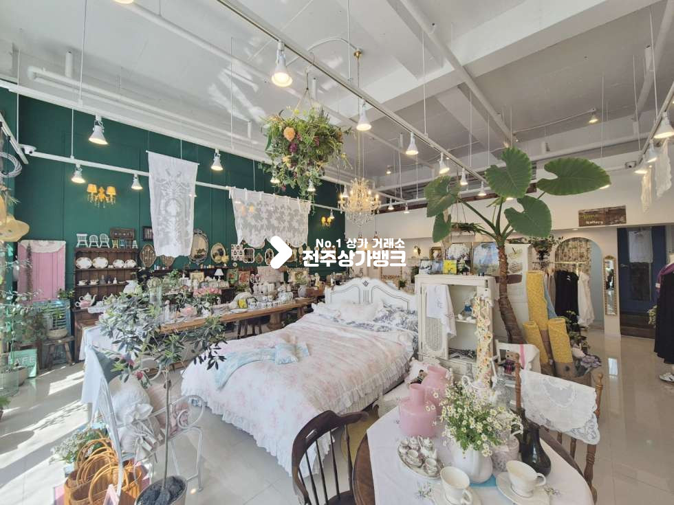 전북 전주덕진구 송천동2가 ○에코시티 인테리어 깔끔! 소품샵 , 옷가게 추천! ○ 월세 매물번호 15872 사진 4