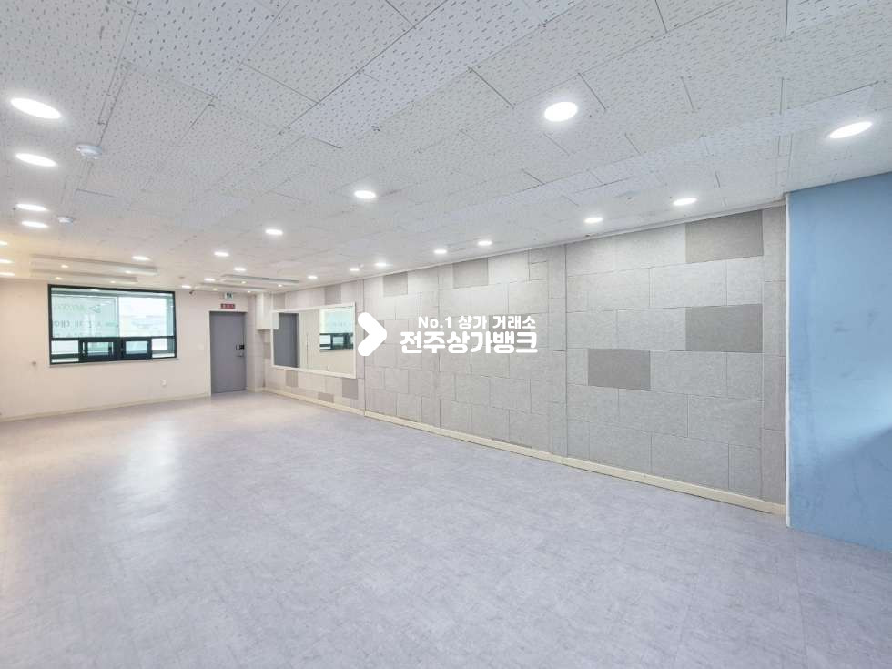 전북 전주완산구 효자동3가 ★서곡 유동인구 많은 거리. 4층상가. 음악 교습소 추천!★ 월세 매물번호 15196 사진 3