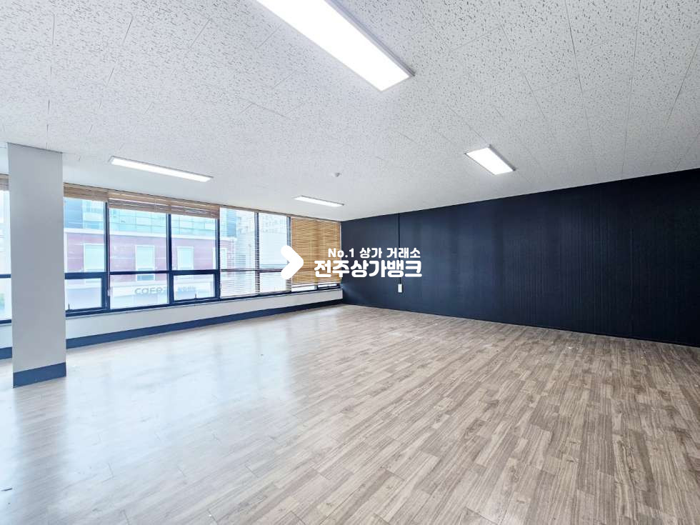 전북 전주완산구 효자동3가 ●신시가지●26평●즉시입주● 월세 매물번호 17453 사진 1