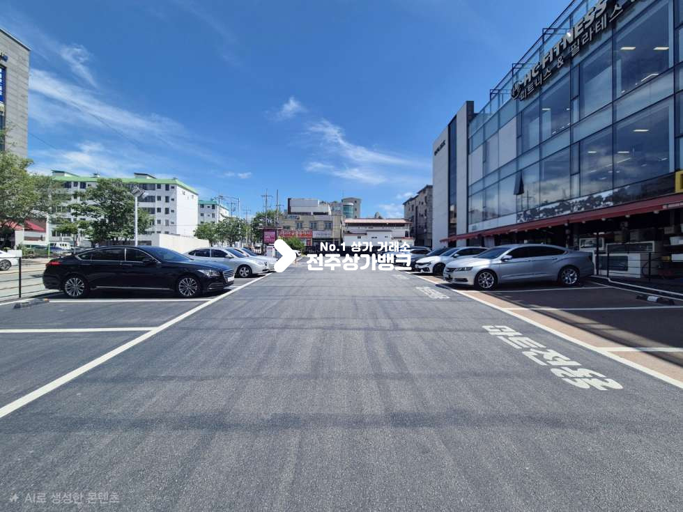전북 전주덕진구 금암동 ○전북대병원 인근 주차장 넓은 마트자리. 모든업종 가능!!○ 월세 매물번호 17448 사진 3