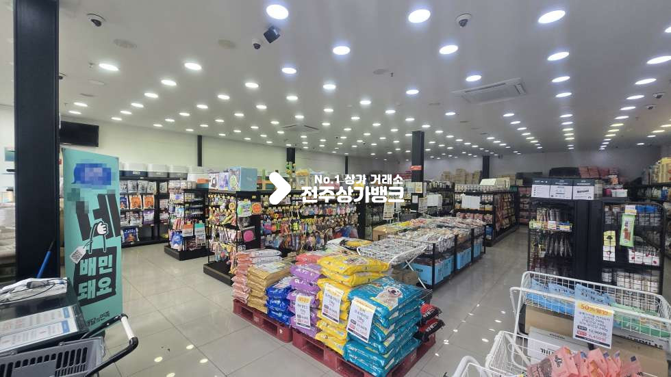 전북 전주완산구 효자동3가 대로변 65평형 판매점으로 강력추천드리는곳 내부깔끔 협의입주가능 월세 매물번호 17467 사진 1