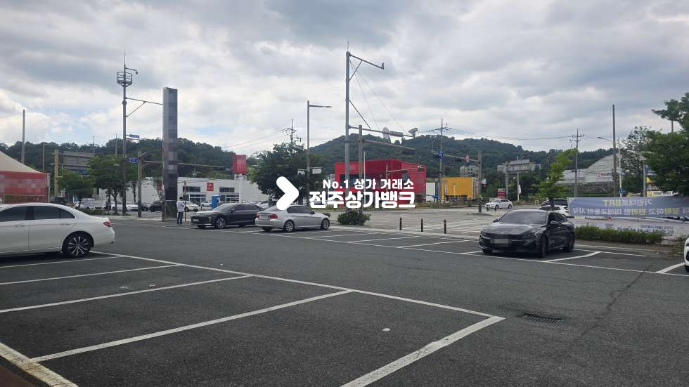 전북 전주완산구 효자동3가 대로변 65평형 판매점으로 강력추천드리는곳 내부깔끔 협의입주가능 월세 매물번호 17467 사진 8