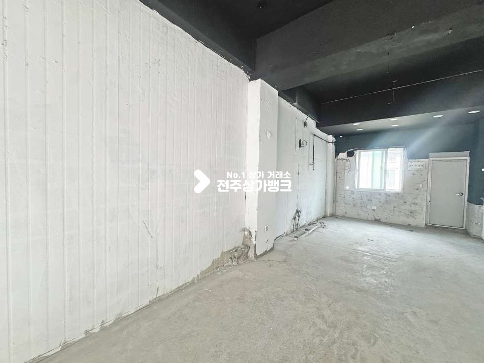 전북 전주완산구 효자동3가 서곡지구 컨디션 좋은 상가 공실 나왔습니다 월세 매물번호 17476 사진 3