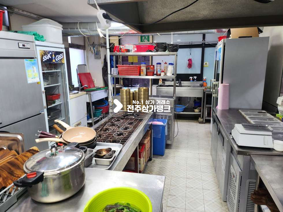 전북 전주덕진구 송천동1가 송천동 먹자골목내 48평형 고깃집 양도양수 , 권리금협의가능 ! 월세 매물번호 17489 사진 7