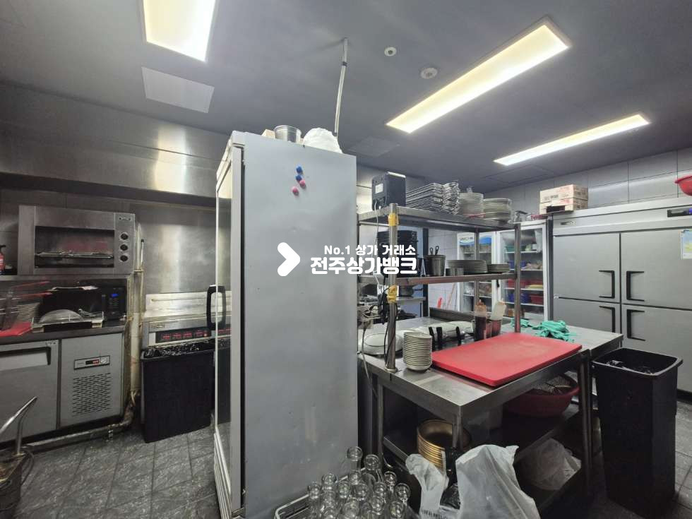전북 전주완산구 효자동3가 신시가지! 즉시 영업 가능! 인테리어 완비 핫플 포차 월세 매물번호 17491 사진 7