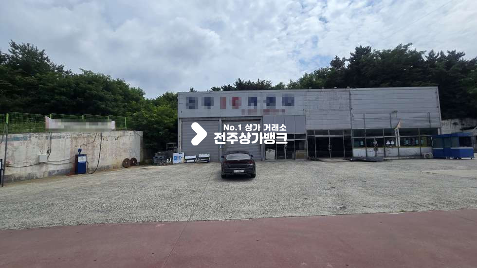 전북 전주덕진구 반월동 교차로 부근 가시성이 매우좋아 광고효과 좋은 대형상가 임대 월세 매물번호 17498 사진 3