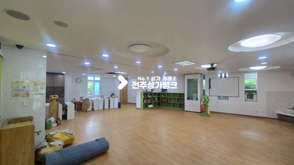 전북 전주덕진구 인후동1가 아중리 80평형 1층학원상가 야외 놀이터 완비 즉시입주가능 월세 매물번호 17499 사진 4