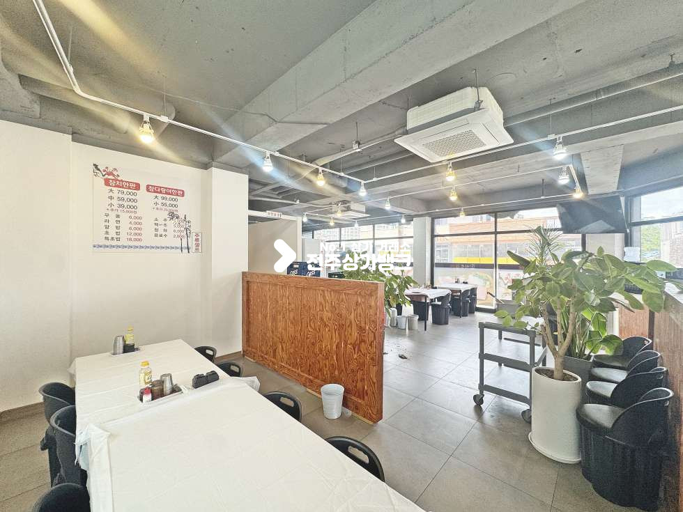 전북 전주완산구 효자동2가 효자동 무권리 음식점 나왔습니다 월세 매물번호 17502 사진 3