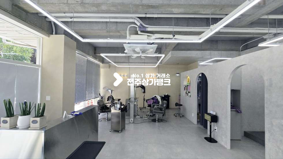 전북 전주완산구 효자동3가 효자동3가 홍산초부근 30평형대 미용실 양도양수 집기 일체 넘김 ! 월세 매물번호 16273 사진 2