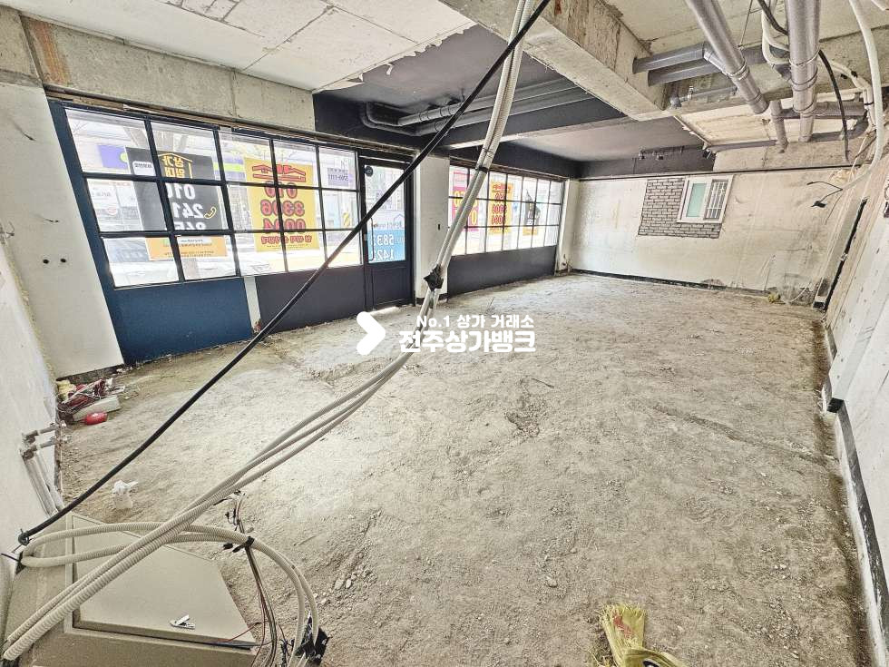 전북 전주완산구 효자동3가 기전여고 부근 현 공실 가성비 상가 등장 원룸상권+학교상권까지 완벽 월세 매물번호 17079 사진 3