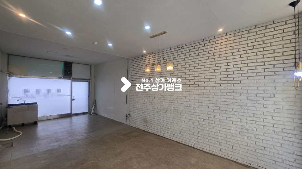 전북 전주덕진구 송천동1가 송천동1가 12평형 아파트상가 저렴한가격 깔끔한인테리어 미용업종추천 월세 매물번호 17509 사진 1
