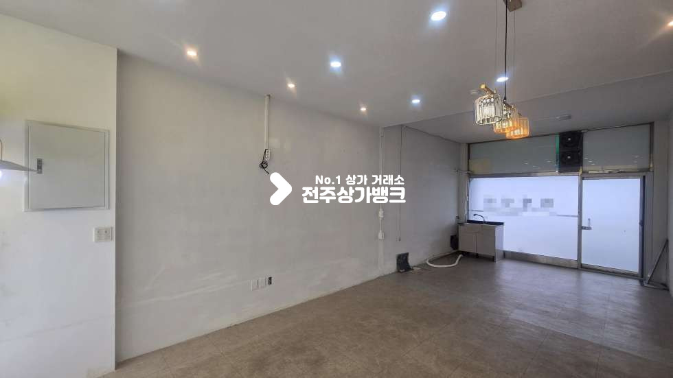 전북 전주덕진구 송천동1가 송천동1가 12평형 아파트상가 저렴한가격 깔끔한인테리어 미용업종추천 월세 매물번호 17509 사진 3