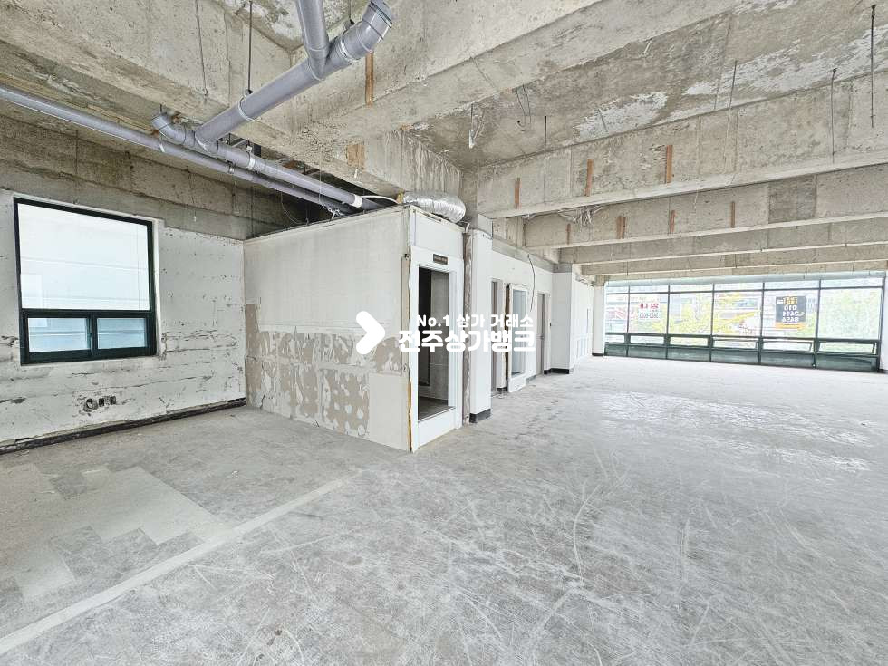 전북 전주완산구 중화산동2가 중화산동 대로변 컨디션 좋은 상가 나왔습니다 월세 매물번호 17511 사진 4