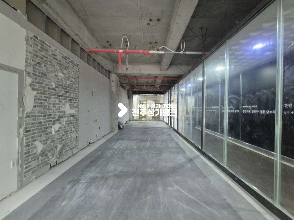 전북 전주완산구 효자동3가 ○효자동 신시가지 스타벅스 인근 1층상가. ○ 월세 매물번호 17516 사진 1