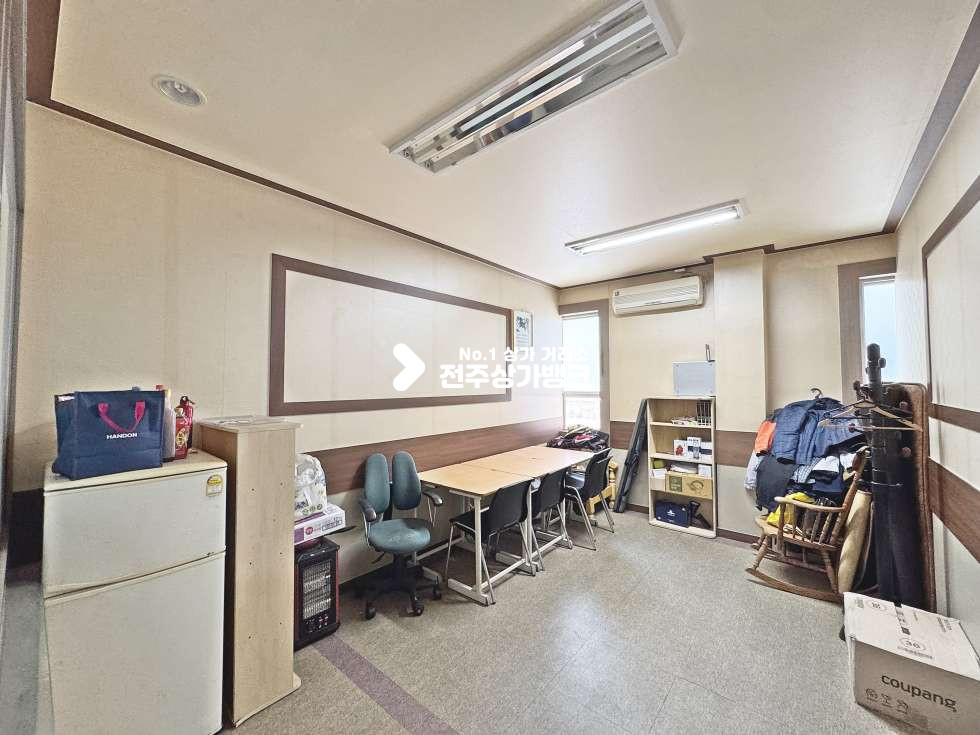 전북 전주완산구 효자동1가 효자동 학원시설로 최적화 월세까지 저렴하다 일단 한번 보세여 월세 매물번호 17519 사진 4