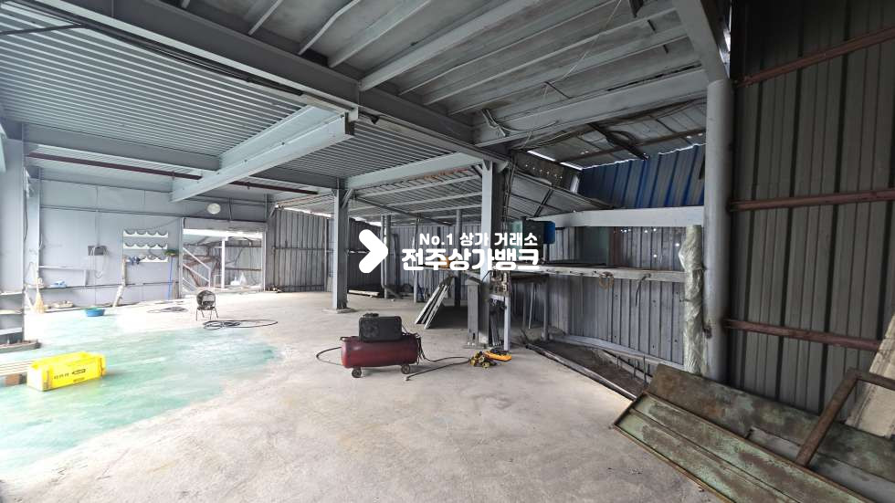 전북 전주덕진구 팔복동2가 팔복동2가 내부 리모델링중인 공장임대 , 사무실 2곳 위치해있음 월세 매물번호 17530 사진 4