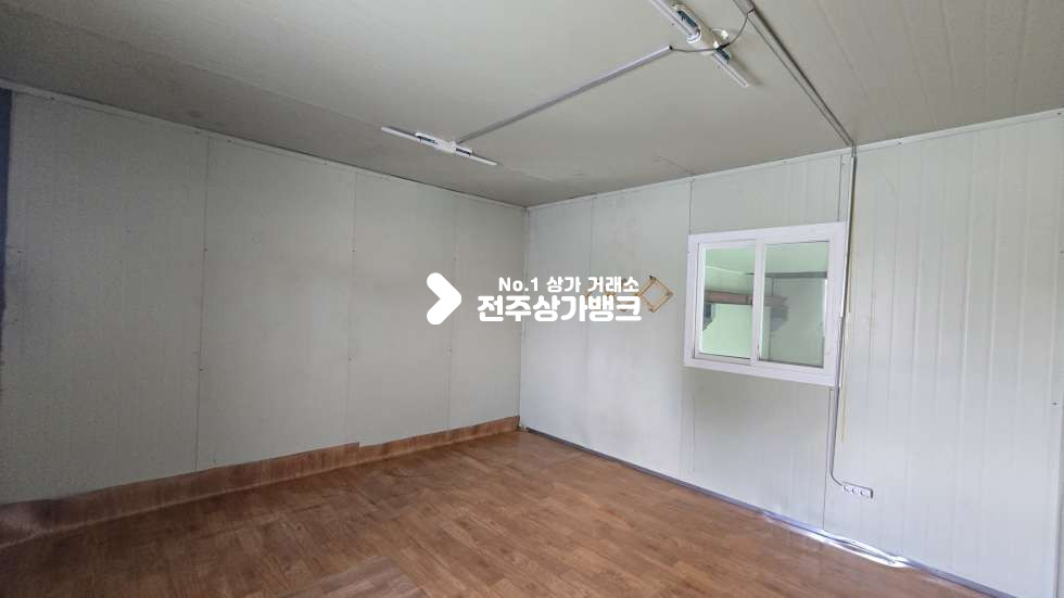 전북 전주덕진구 팔복동2가 팔복동2가 내부 리모델링중인 공장임대 , 사무실 2곳 위치해있음 월세 매물번호 17530 사진 8