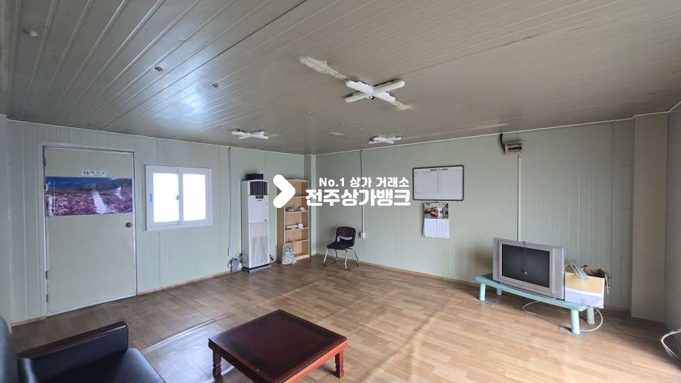 전북 전주덕진구 팔복동2가 팔복동2가 내부 리모델링중인 공장임대 , 사무실 2곳 위치해있음 월세 매물번호 17530 사진 10