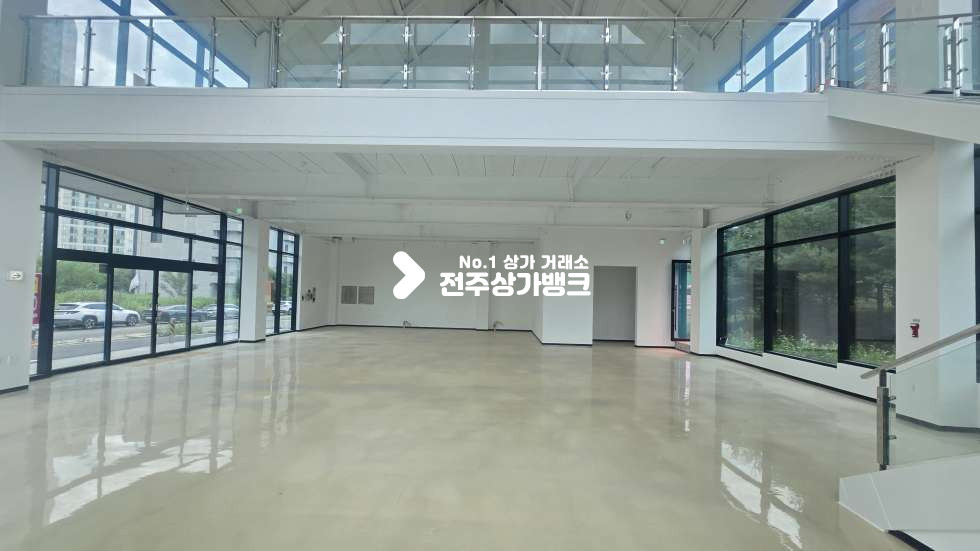 전북 전주덕진구 송천동2가 에코시티부근 신축 1,2층 건물 대형 레스토랑,카페 강력추천 자리 !! 즉시입주가능 월세 매물번호 17531 사진 4