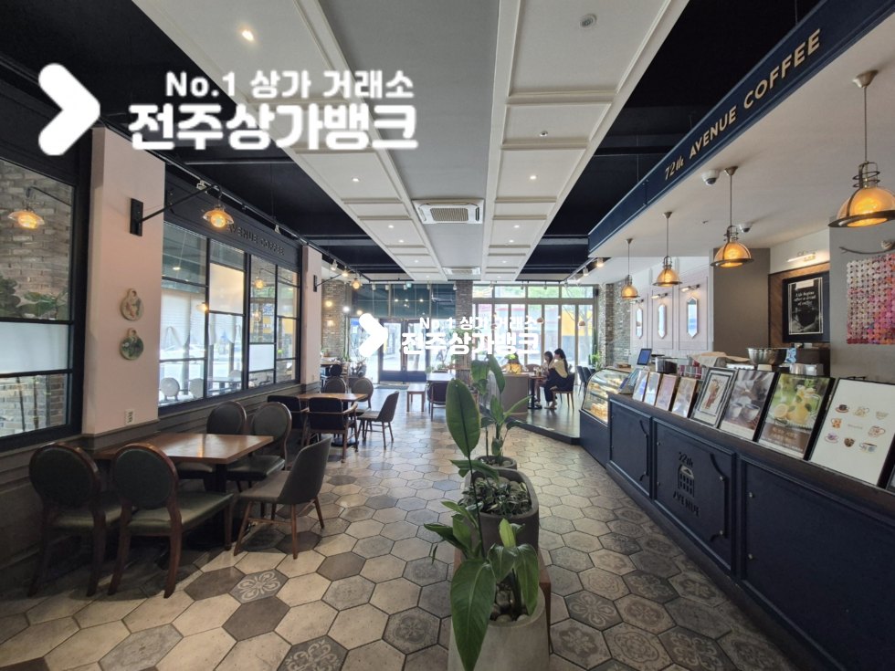 전북 전주완산구 효자동3가 ○신시가지 메인사거리 1층카페 양도양수!○ 월세 매물번호 17538 사진 1