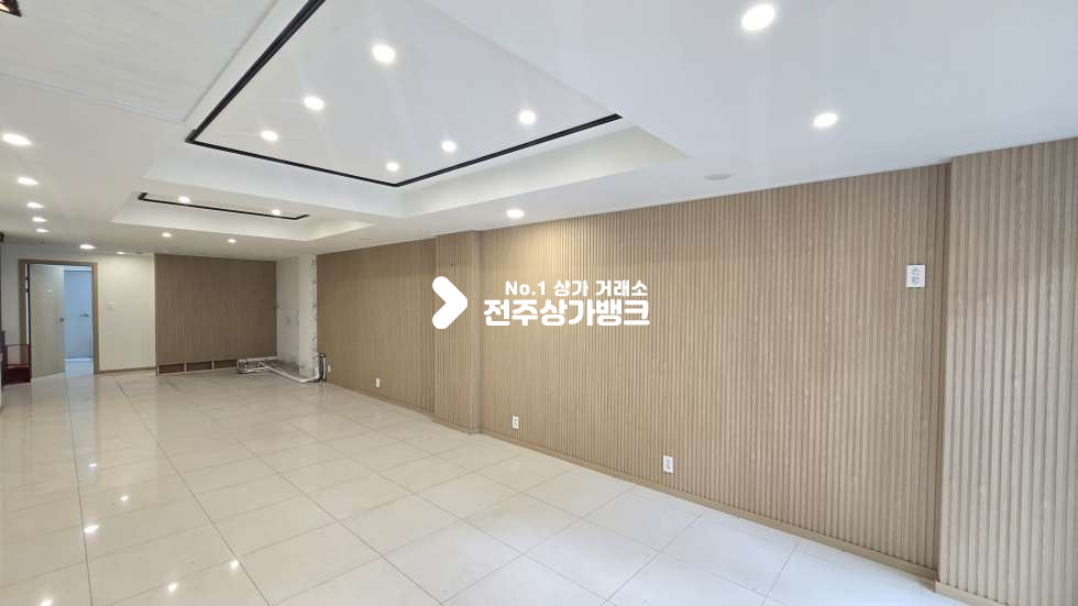 전북 전주덕진구 인후동1가 인후동1가 내부인테리어 깔끔 , 내부 싱크대설치 ,룸분리 즉시입주가능 ! 월세 매물번호 17544 사진 1